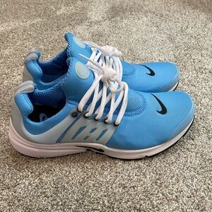 Nike men’s air zoom presto shoes- very lightly worn size 10